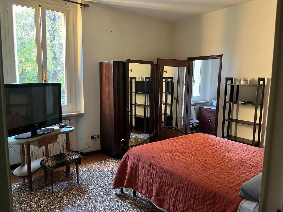 Suite 23 Bologna Italy